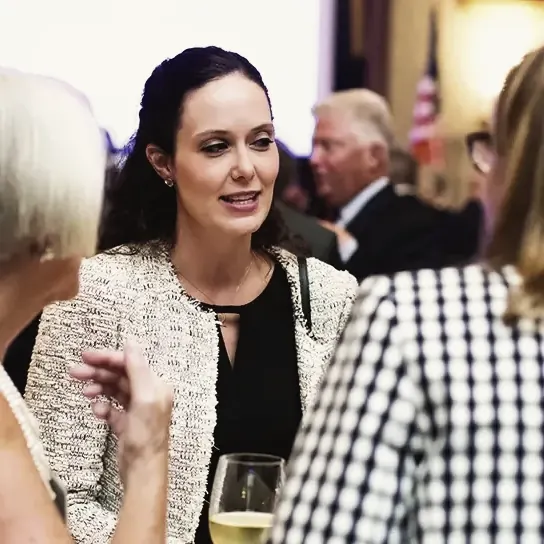 Conversation over drinks before dinner